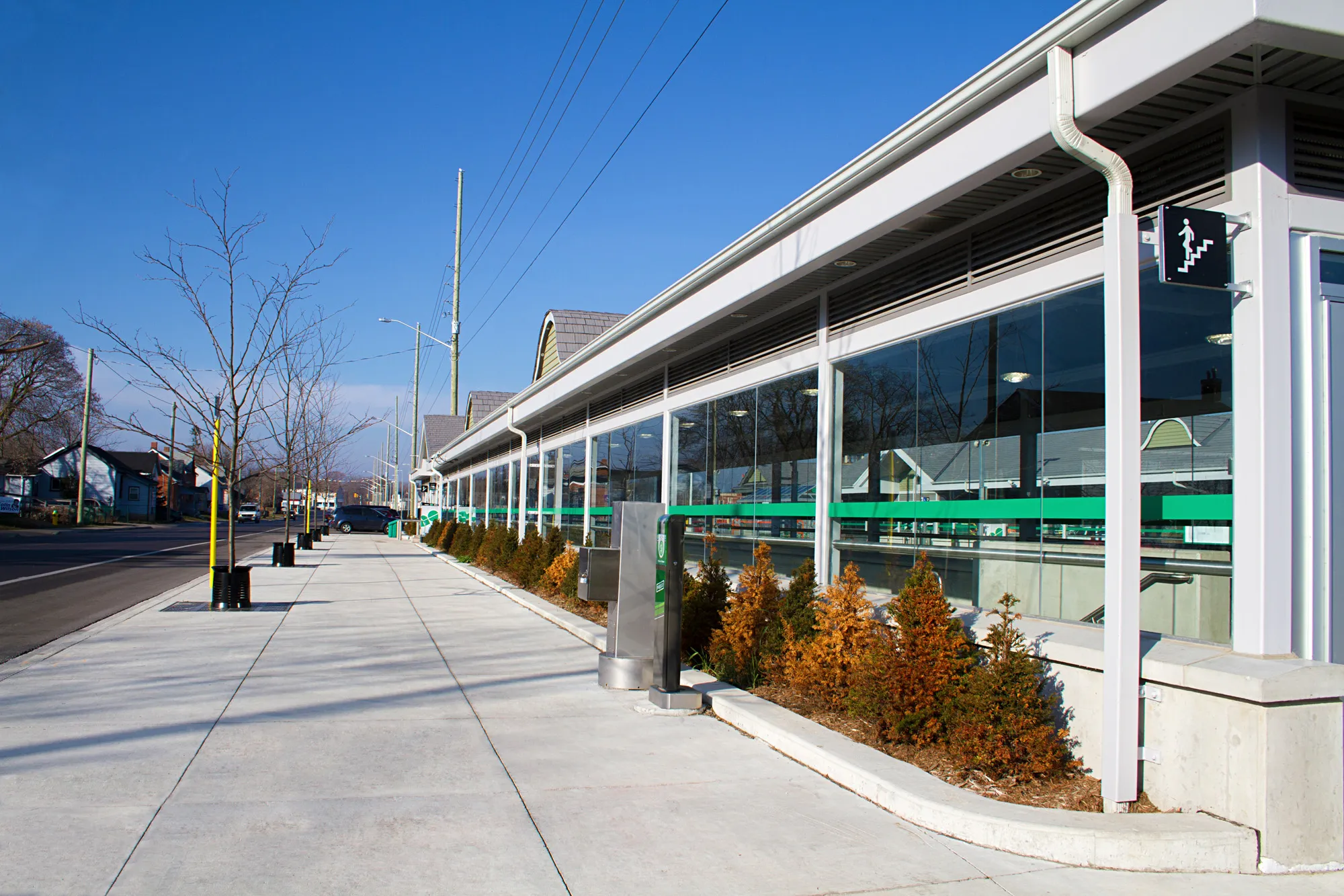 Allandale Waterfront GO Station building along the roadside